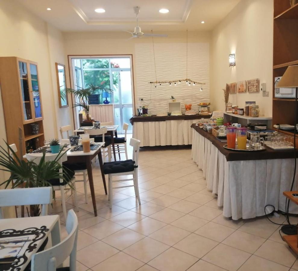 Bed And Breakfast Villa Giovanna Римини Экстерьер фото