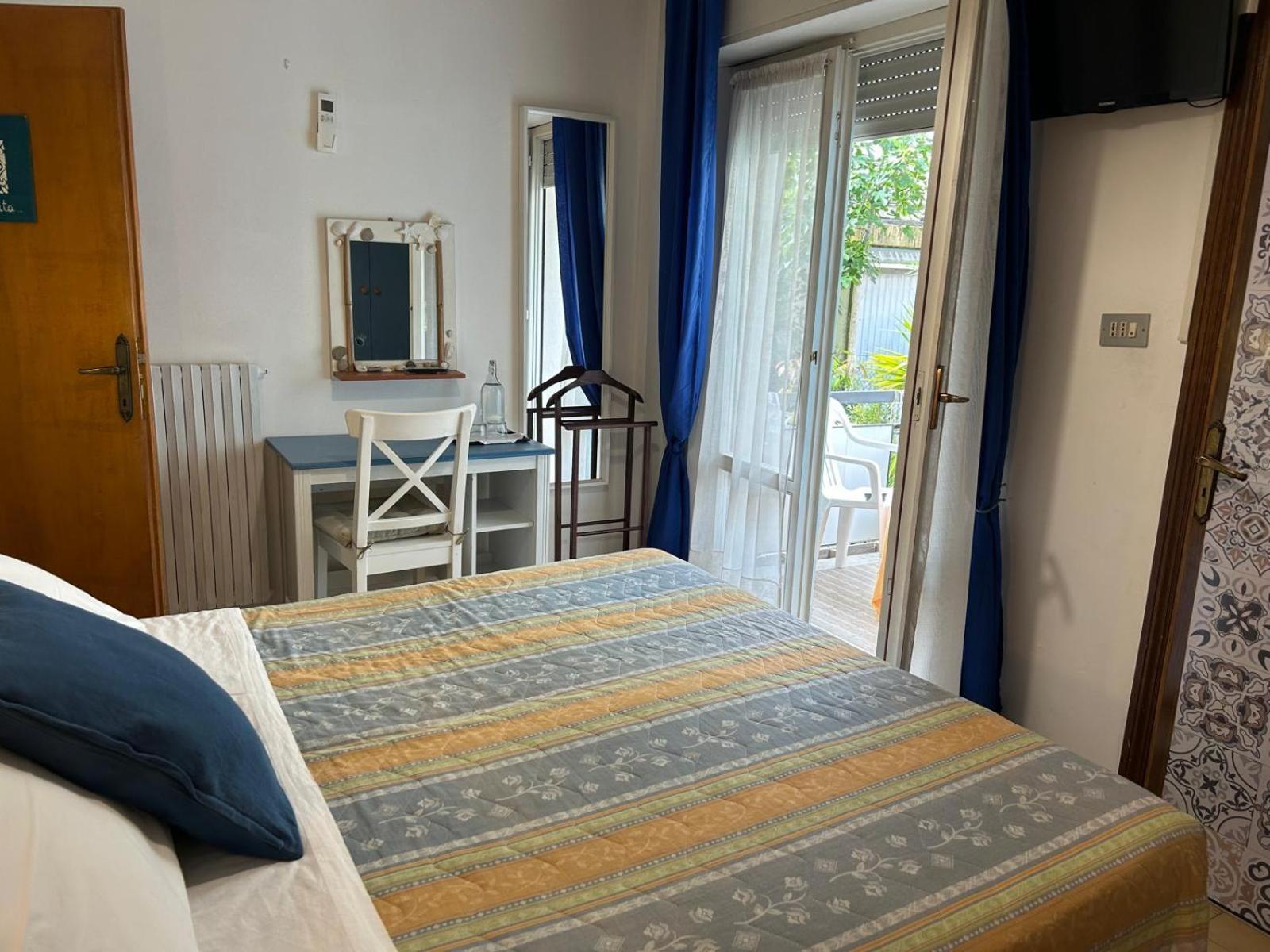 Bed And Breakfast Villa Giovanna Римини Экстерьер фото